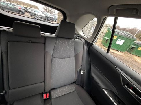 Used 2025 Toyota RAV4 XLE image 38