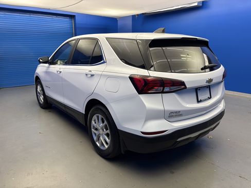 Used 2022 Chevrolet Equinox LT FWD image 5