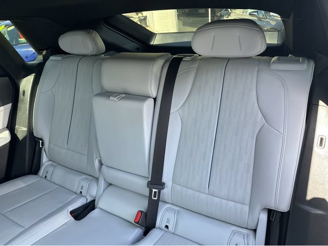 Certified 2024 Cadillac Lyriq Luxury RWD image 17
