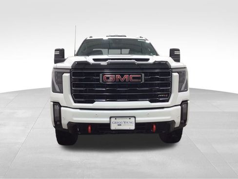 Used 2024 GMC Sierra 2500 AT4 w/ AT4 Premium Plus Package image 7
