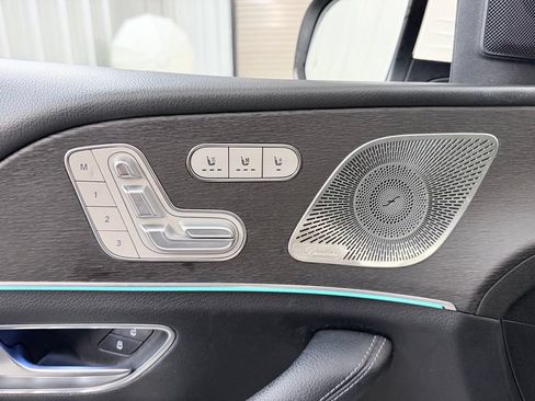 Used 2022 Mercedes-Benz GLS 450 4MATIC image 14