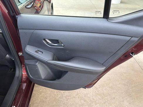 Used 2025 Nissan Sentra SV FWD image 15