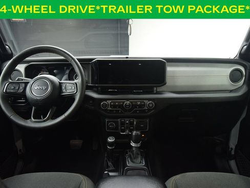 Used 2024 Jeep Wrangler Unlimited Sport AWD/4WD image 4
