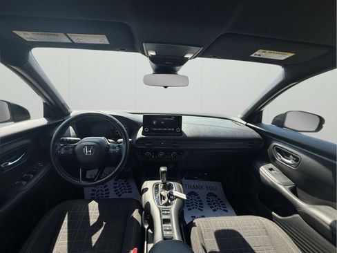 Used 2025 Honda HR-V Sport image 2