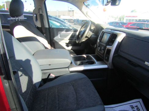 Used 2017 RAM 1500 Big Horn AWD/4WD image 10