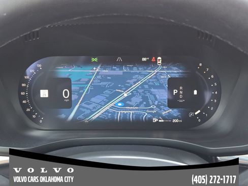 Certified 2025 Volvo XC60 B5 Plus AWD/4WD image 12