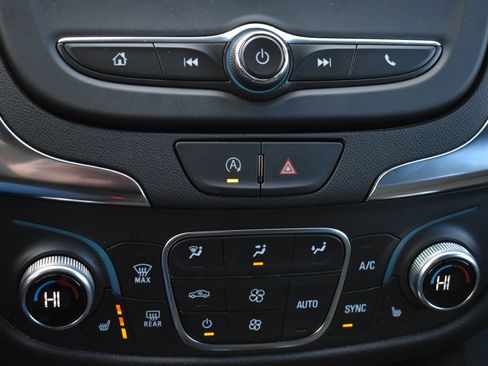 Used 2024 Chevrolet Equinox LT image 29