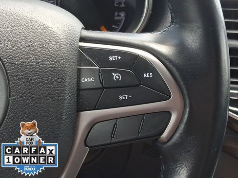 Used 2021 Jeep Grand Cherokee Laredo X AWD/4WD image 23