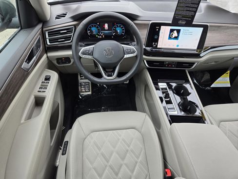 New 2026 Volkswagen Atlas SEL Premium R-Line image 9