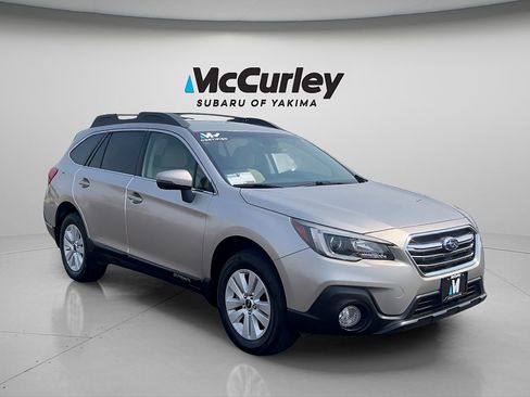 Used 2018 Subaru Outback 2.5i Premium AWD/4WD image 8