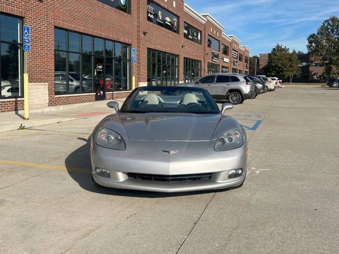Used 2007 Chevrolet Corvette Convertible w/ Preferred Equipment Group image 6