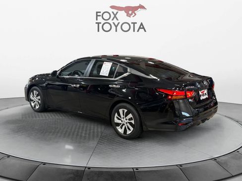 Used 2024 Nissan Altima 2.5 S FWD image 4