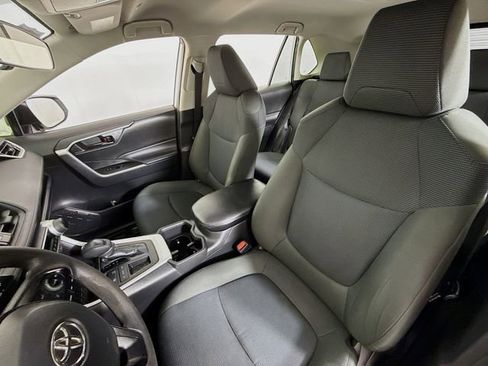Used 2023 Toyota RAV4 LE image 5