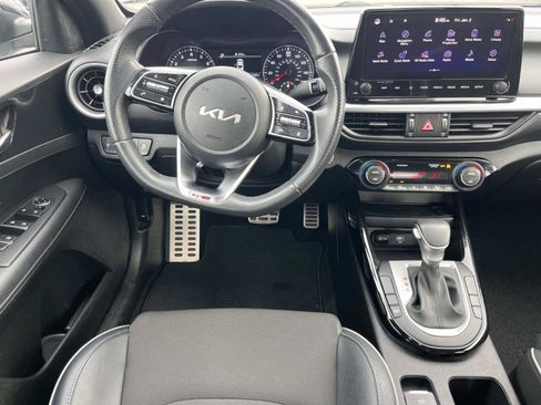 Used 2023 Kia Forte GT-Line w/ GT-Line Premium Package image 12