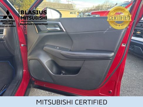 Used 2023 Mitsubishi Outlander 4WD Plug-In Hybrid image 31