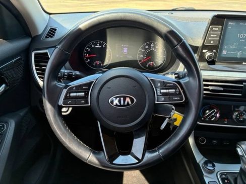 Used 2021 Kia Seltos S FWD image 14
