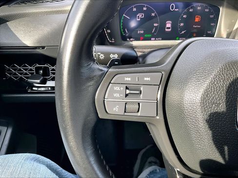 Used 2024 Honda Accord EX-L image 23