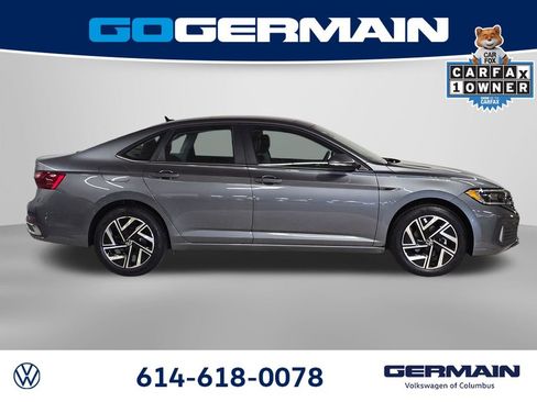 Used 2023 Volkswagen Jetta SEL FWD image 7