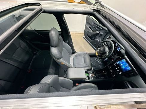 Certified 2025 Subaru Forester Wilderness AWD/4WD image 6