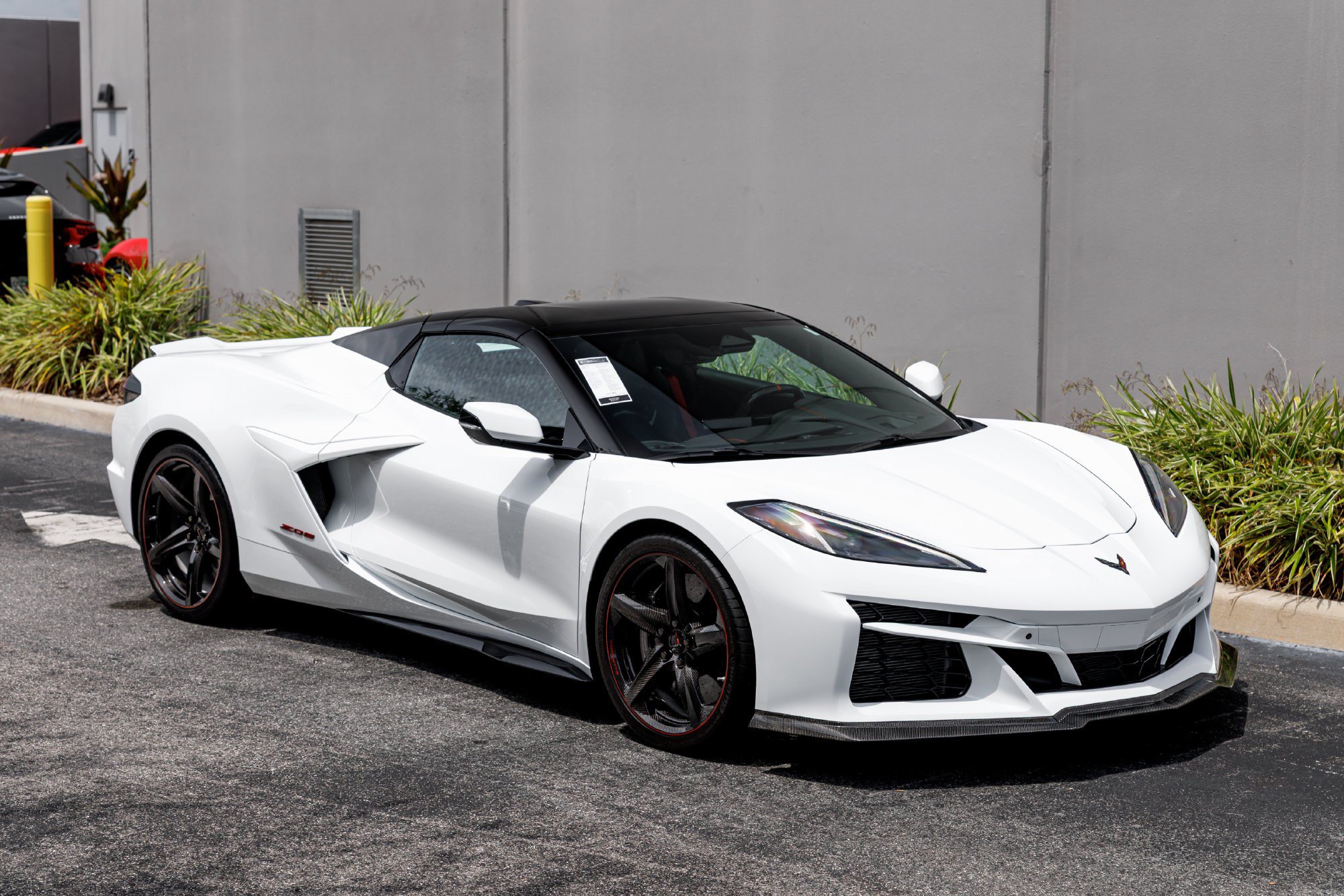 Used 2024 Chevrolet Corvette Z06 w/ Stealth Interior Trim Package RWD image 7