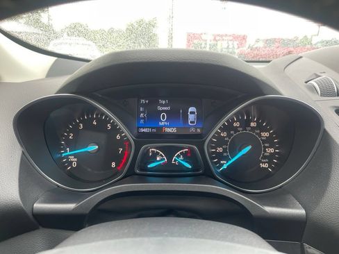 Used 2019 Ford Escape SE AWD/4WD image 24