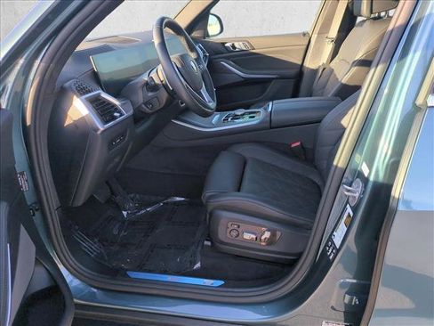 Used 2026 BMW X5 xDrive40i AWD/4WD image 17
