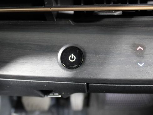 Used 2024 Nissan Ariya FWD image 18