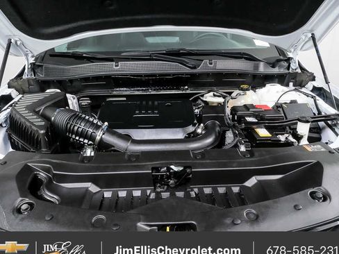 Certified 2025 Chevrolet Blazer LT FWD image 31
