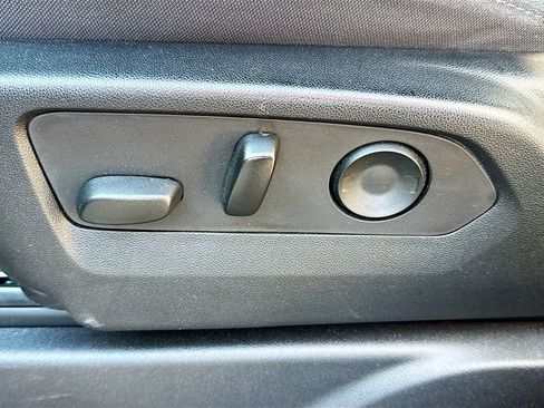 Used 2023 Chevrolet Tahoe LS image 14