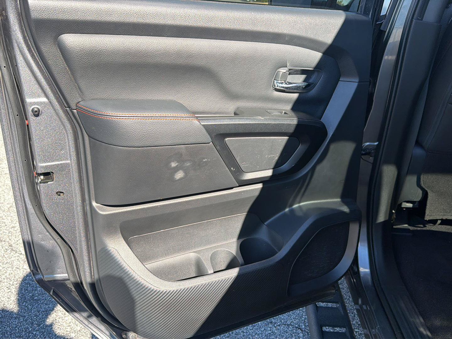 Used 2024 Nissan Titan PRO-4X w/ Off Road Protection Package AWD/4WD image 16
