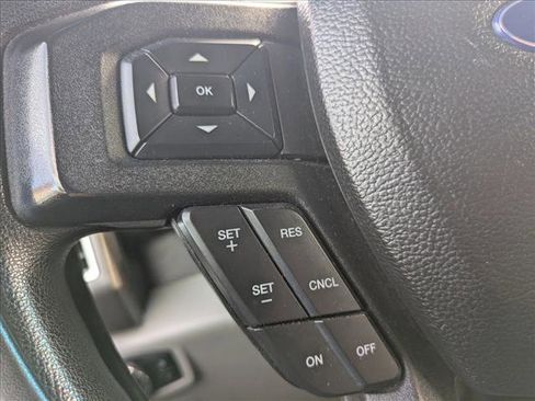 Used 2016 Ford F150 XLT w/ Heavy-Duty Payload Package AWD/4WD image 15