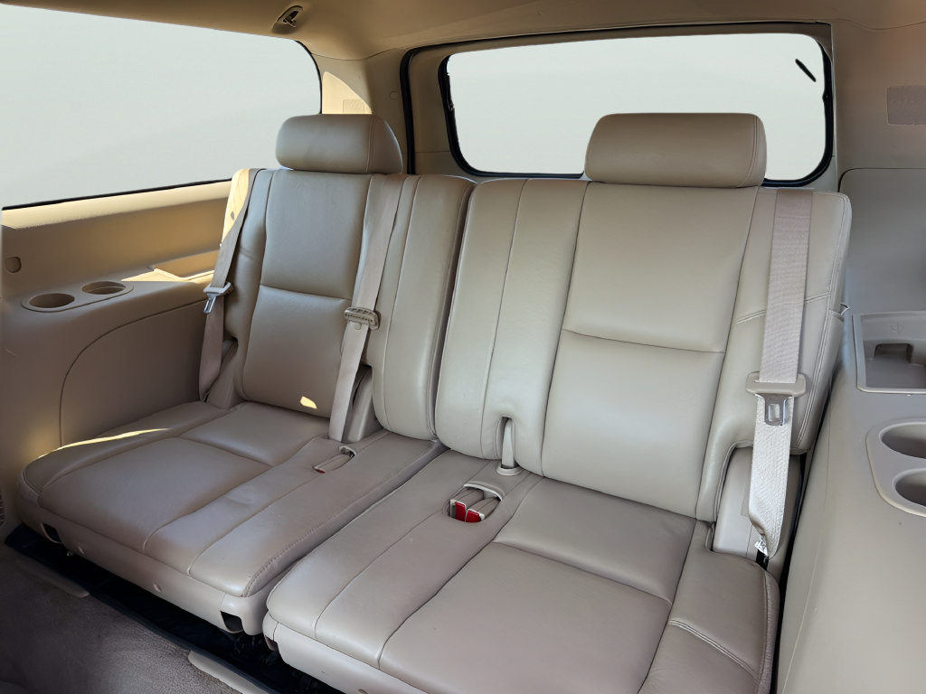 Used 2010 Chevrolet Suburban LTZ AWD/4WD image 35