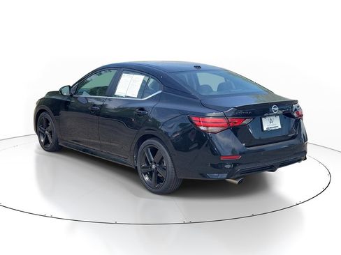 Used 2023 Nissan Sentra SR w/ Midnight Edition Package FWD image 3
