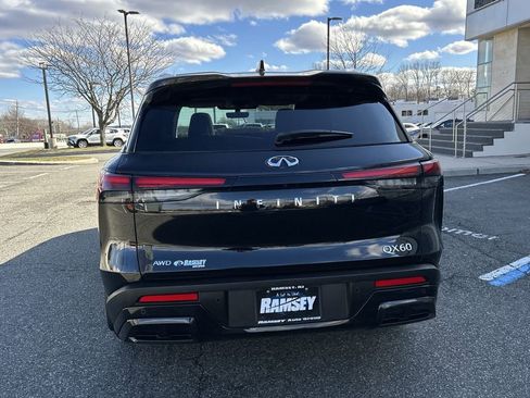 Certified 2025 INFINITI QX60 Luxe image 7