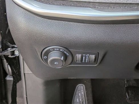 New 2026 Jeep Compass Latitude image 12