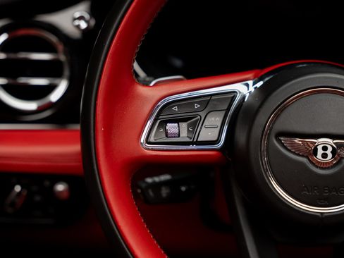 Used 2022 Bentley Bentayga Speed AWD/4WD image 44