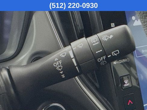 Used 2025 Subaru Crosstrek 2.0i Premium image 14