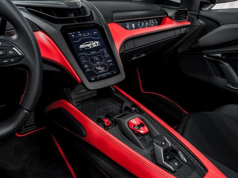 Used 2024 Lamborghini Revuelto AWD/4WD image 22