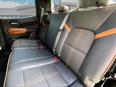 Used 2023 GMC Canyon AT4 w/ Technology Package AWD/4WD image 27