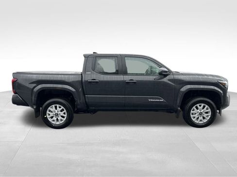 New 2025 Toyota Tacoma SR5 image 6