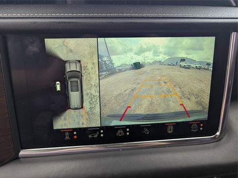 Used 2023 GMC Yukon XL Denali Ultimate w/ LPO, Floor Liner Package image 21