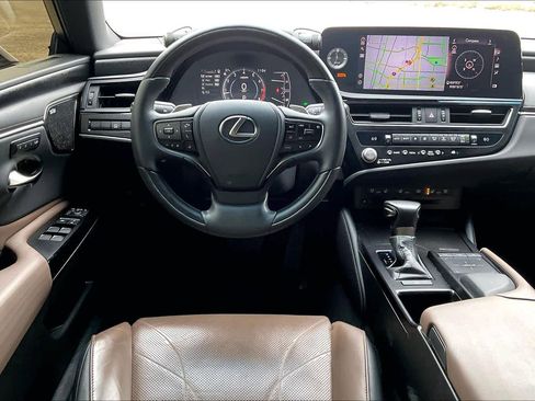 Used 2022 Lexus ES 350 w/ Accessory Package image 6