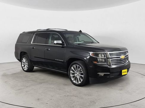 Used 2019 Chevrolet Suburban Premier w/ Premier Plus Edition AWD/4WD image 7