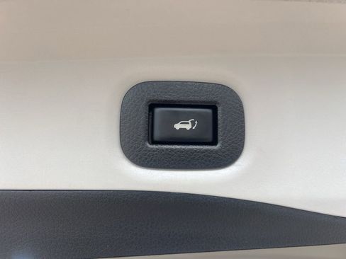 Used 2020 Nissan Rogue SL w/ Premium Package AWD/4WD image 14