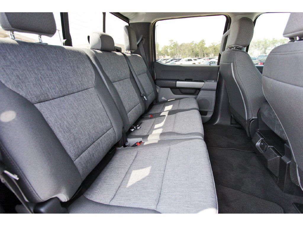 Used 2026 Ford F250 XL w/ STX Appearance Package AWD/4WD image 15