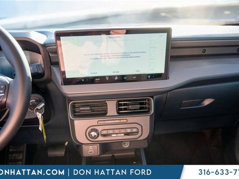 New 2026 Ford Maverick XL image 8