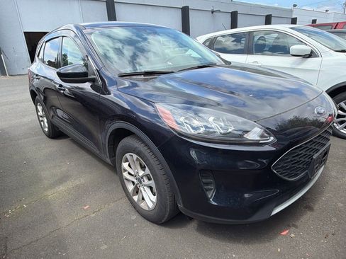 Used 2021 Ford Escape SE AWD/4WD image 2