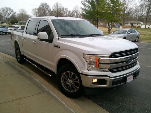 Used 2019 Ford F150 Lariat w/ FX4 Off-Road Package image 4