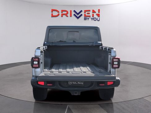Used 2020 Jeep Gladiator Rubicon image 5