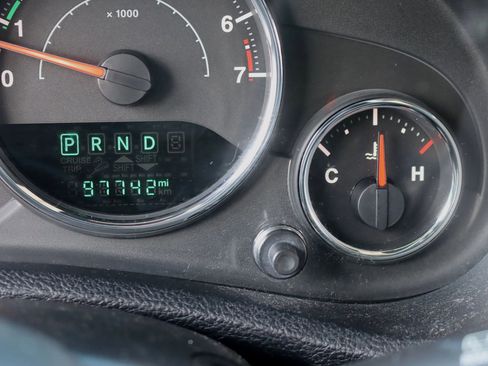 Used 2017 Jeep Wrangler Unlimited Rubicon w/ Dual Top Group image 22